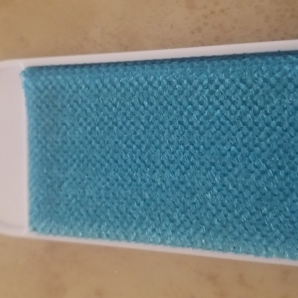 Lint/Fur Remover - Picture 2 of 4